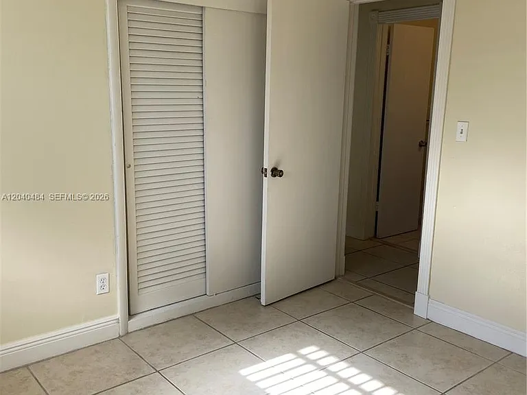 800 NW 76th Ave — Photo 8