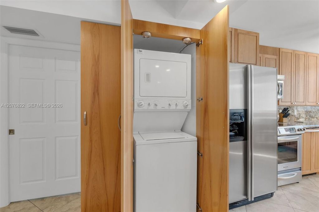 1361 S Ocean Blvd APT 604, photo 5