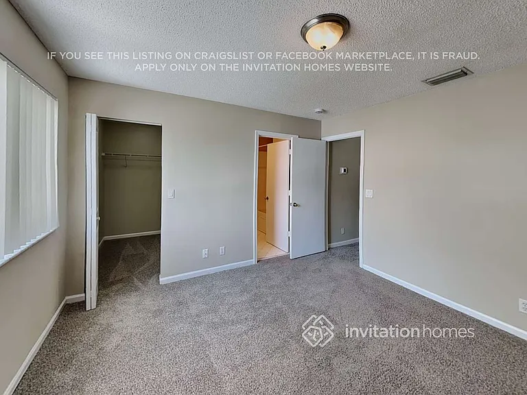4728 SW 13th Pl — Photo 11