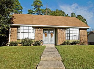 5730 Green Tree Rd, Mobile, AL 36609