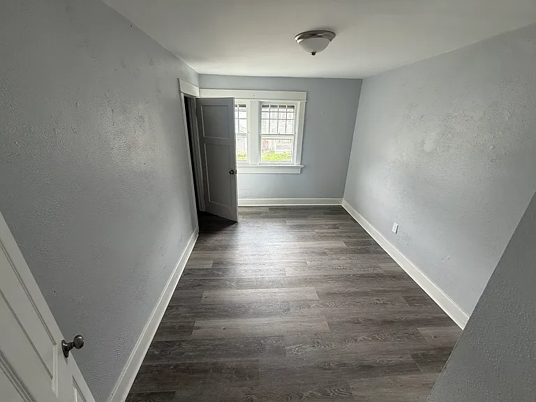 235 S Findlay St — Photo 12