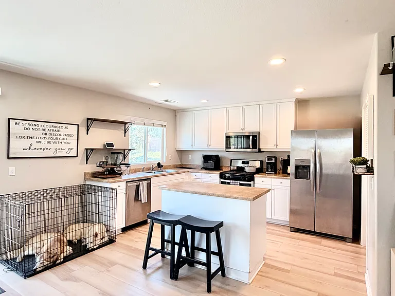 252 Finley Ave — Photo 9