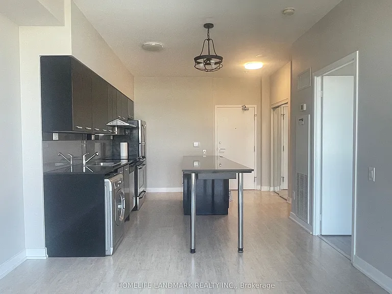19 Singer Ct #Penthouse 11 — Photo 6