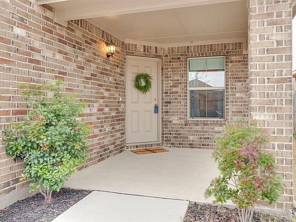 2nd image of 1112 Forest Glen Dr