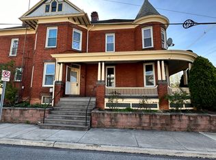 300 Centennial Ave APT A, Hanover, PA 17331