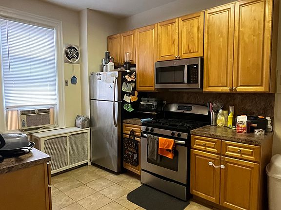 3rd image of 25-36 42nd St #B