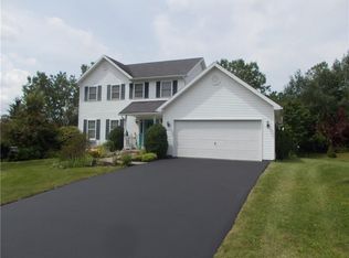 105 Longview Blvd, Livonia, NY 14487