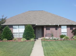 347 Meadowridge Cir, Texarkana, AR 71854