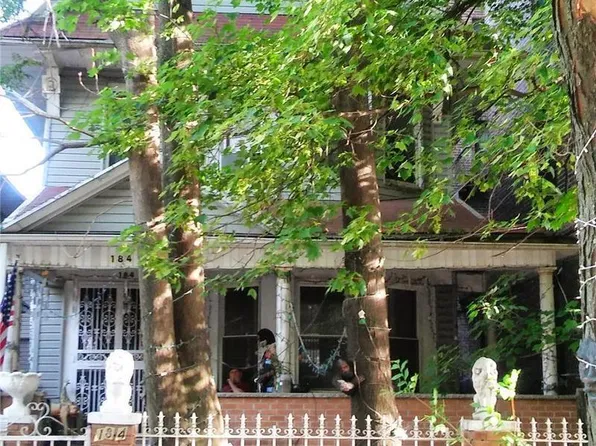 184 Hawthorne St, Brooklyn, NY 11225