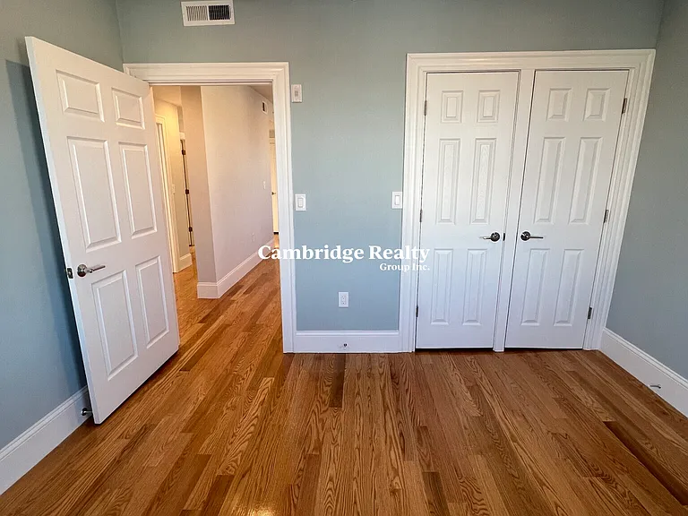 75 Winchester St #3T — Photo 14