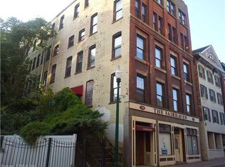 26 Broadway Ter, Norwich, CT 06360