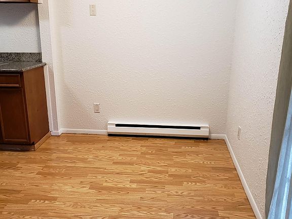 4th image of 3320 S Ainsworth Ave APT 3