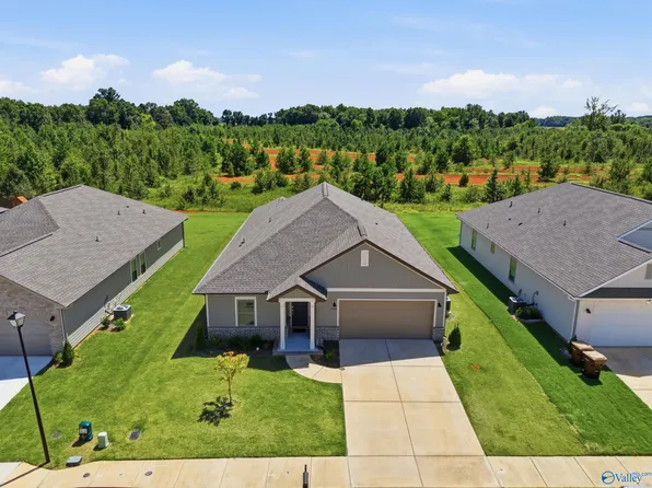 25265 Evanford Dr, Athens, AL 35613