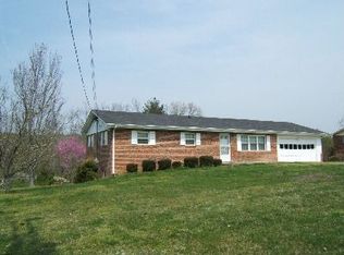 607 Burnett Station Rd, Seymour, TN 37865