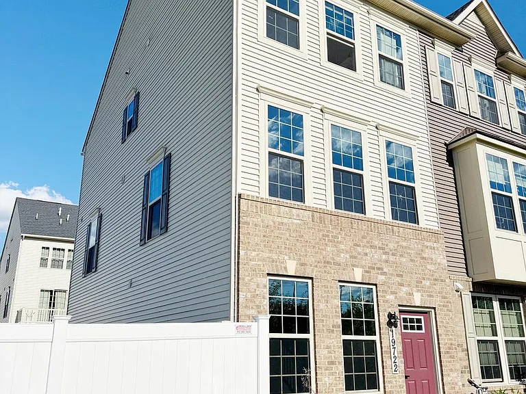 19722 Preservation Mews — Photo 2