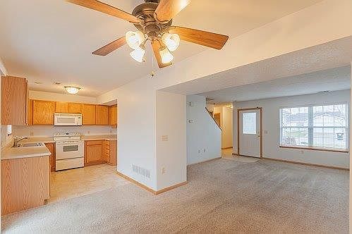 3rd image of 2321 NW 47th St