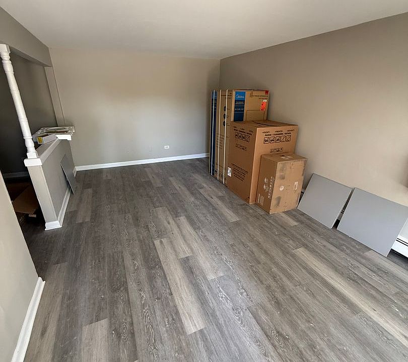 1st image of 2415 Paradise Blvd APT 14