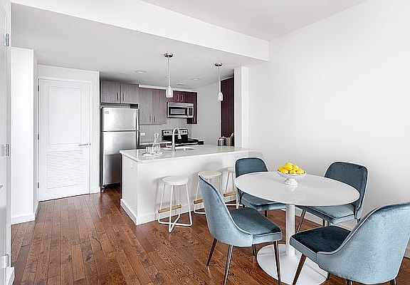 5th image of 260 W 26th St APT 5S