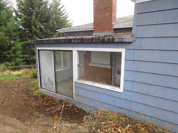 4th image of 110 N Broad St