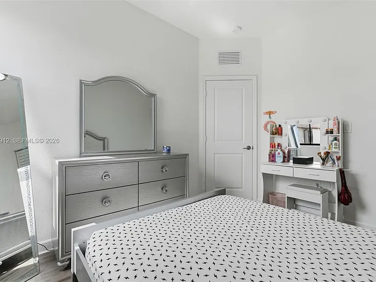 10009 SW 228th Ter — Photo 43