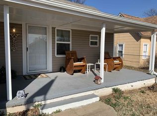 406 W Grand Ave, Tonkawa, OK 74653