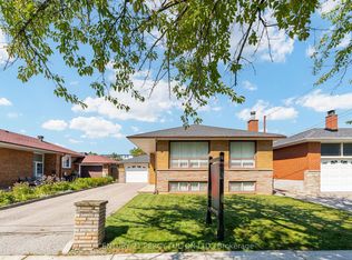 10 Dunlop Ave, Toronto, ON M1K 1K9