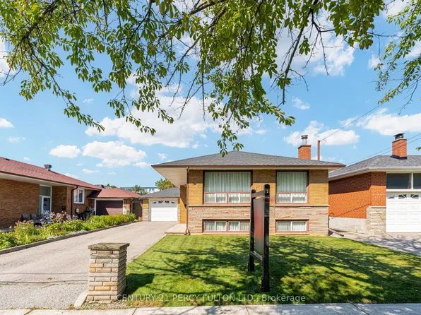 10 Dunlop Ave, Toronto, ON M1K 1K9