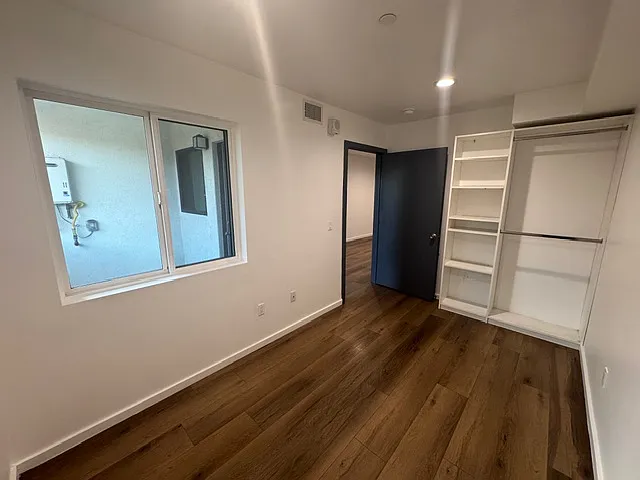 325 N Fickett St — Photo 10