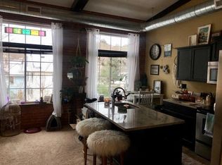 10 Summit St APT 3, East Hampton, CT 06424