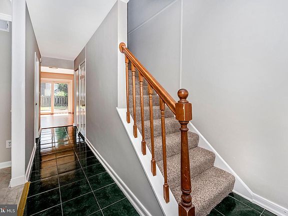 4th image of 9616 Marston Ln