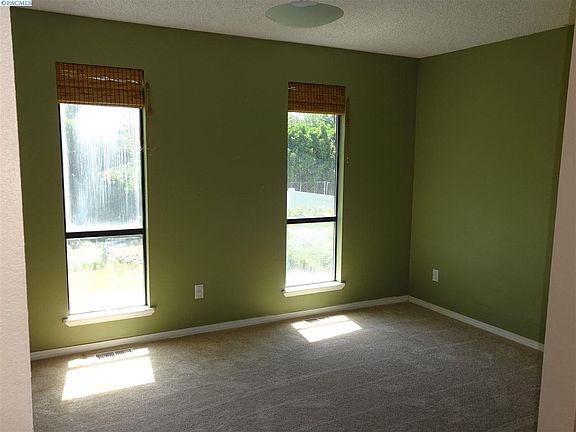 4th image of 400 Shoreline Ct