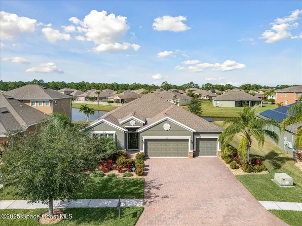 634 Easton Forest Cir SE, Palm Bay, FL 32909