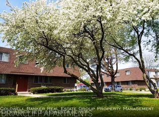 610 N Briarcliff Dr APT 8, Appleton, WI 54915