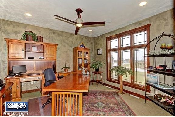 Office adjacent to foyer