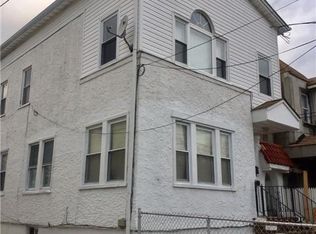 13546 233rd St, Jamaica, NY 11422