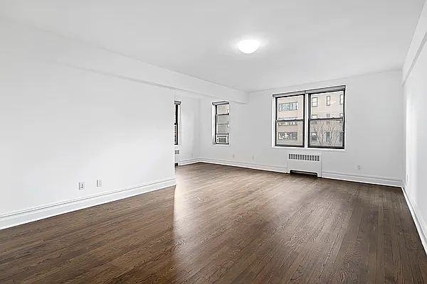 1st image of 60 9th St APT 515