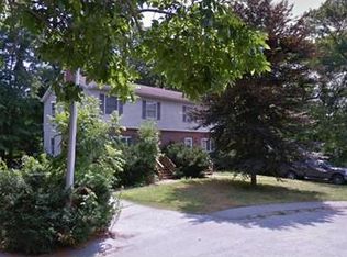 1 Capozzi Cir, Woburn, MA 01801