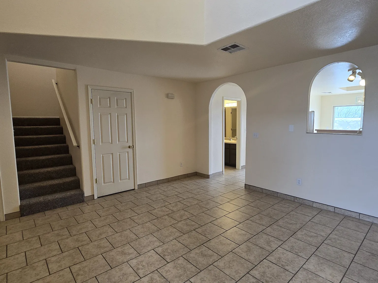 Van Ess Ct, Las Cruces — Photo 1