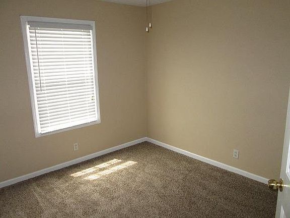 5th image of 1240 Dalmally Dr