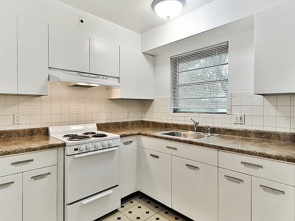 2nd image of 8435 Atherton Dr #2B-1Ba-900Sqft