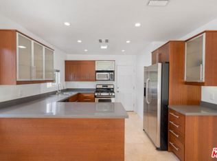 1117 S Cochran Ave APT 2, Los Angeles, CA 90019