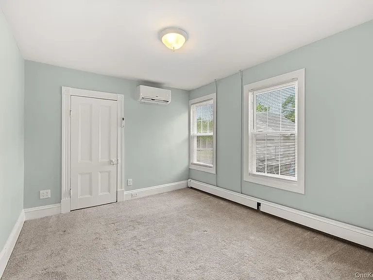 10 Dale Dr #1 — Photo 7