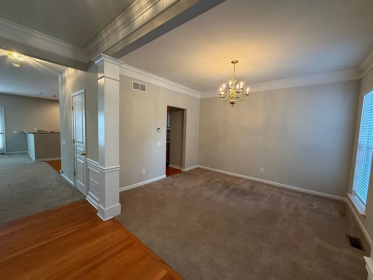 1108 Harding Dr — Photo 7