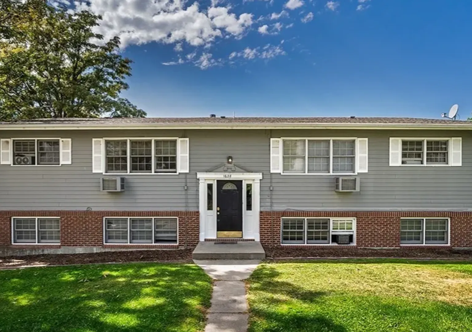 1628 Kelby Dr — Photo 1