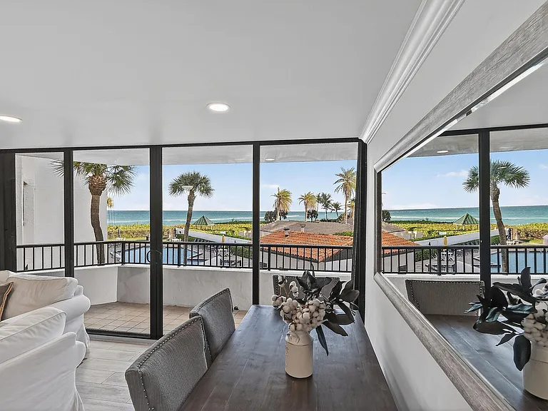 600 Ocean Dr #6002C — Photo 1