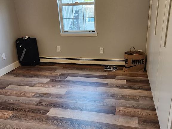 4th image of 190 Melrose Ave Floor 1