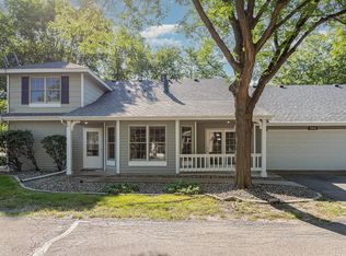 7816 Glenda Ct, Apple Valley, MN 55124