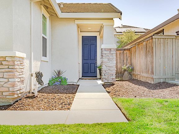 2nd image of 2248 Clearbrook Cir
