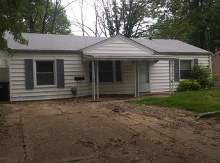 9762 Lorna Ln, Saint Louis, MO 63136