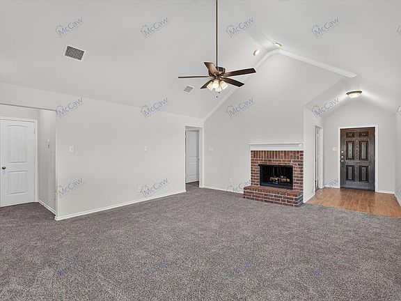 3rd image of 324 Greenhaven Dr